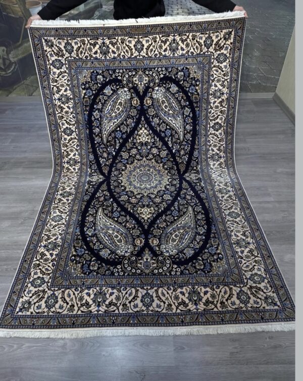 140 x 217  iRAN İPEKLİ EL DOKUMA HALI