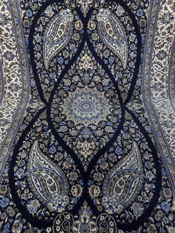140 x 217  iRAN İPEKLİ EL DOKUMA HALI