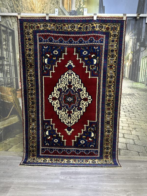 137x205 Taşpınar Halısı