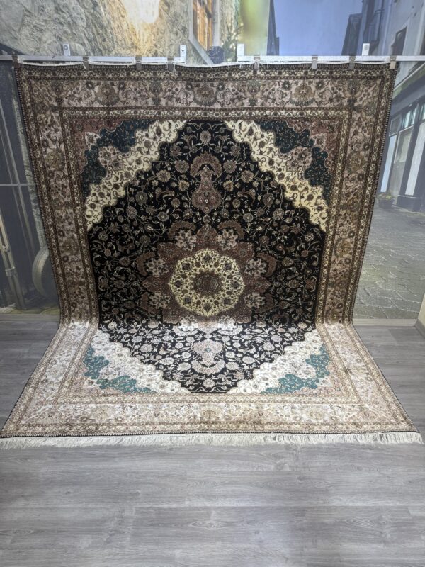 243 x 312 Full İpek El Dokuma Halı