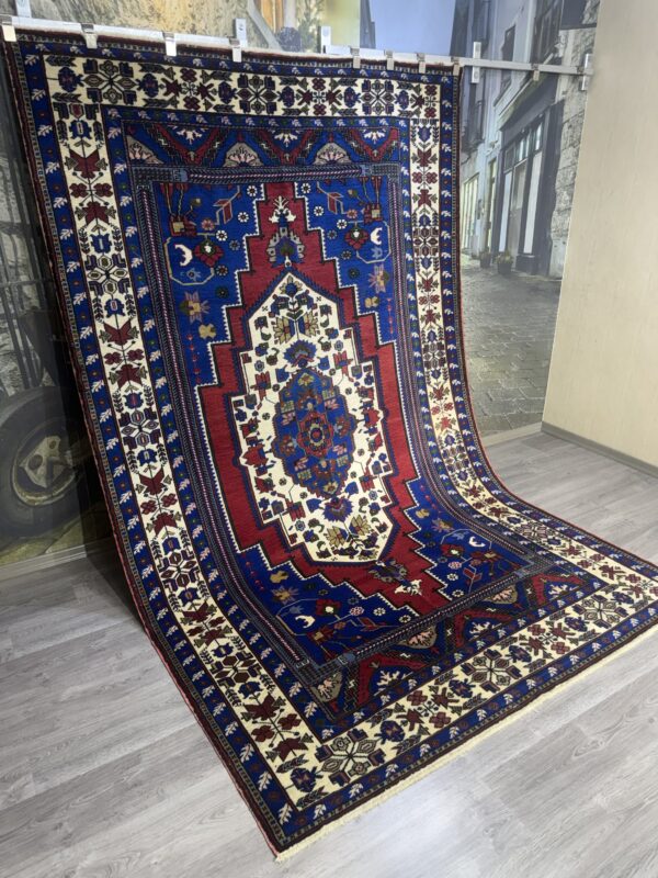 186 x 300  Taşpınar Halısı