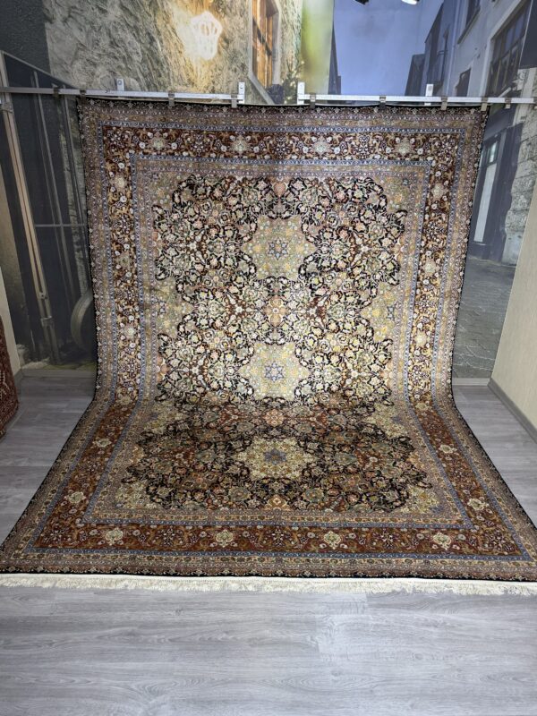 img_1150-2 255 x 348 İran Halısı – %50 İpek %50 Yün El Dokuma Özel Koleksiyon