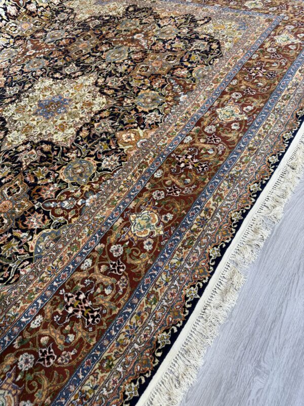 img_1153-2 255 x 348 İran Halısı – %50 İpek %50 Yün El Dokuma Özel Koleksiyon