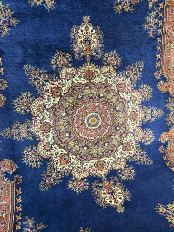 205 x 305 El Dokuma Ladik Halısı